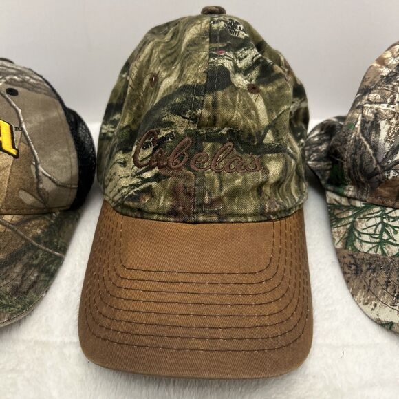 LOT OF 3 - CAMOUFLAGE HATS - HAWKEYES - CABELA’S - UNDER ARMOUR - Picture 3 of 9